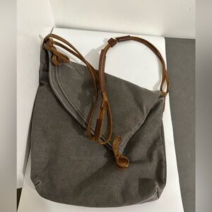 Bemagsa Gray Canvas Leather Messenger Bag Casual Neutral Crossbody  VGUC